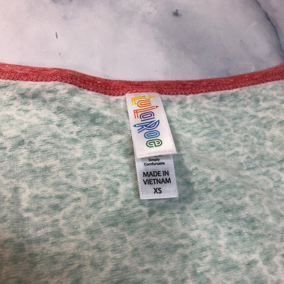 Lularoe Mint Green & Red Short Sleeve Classic Tee - Picture 6 of 7